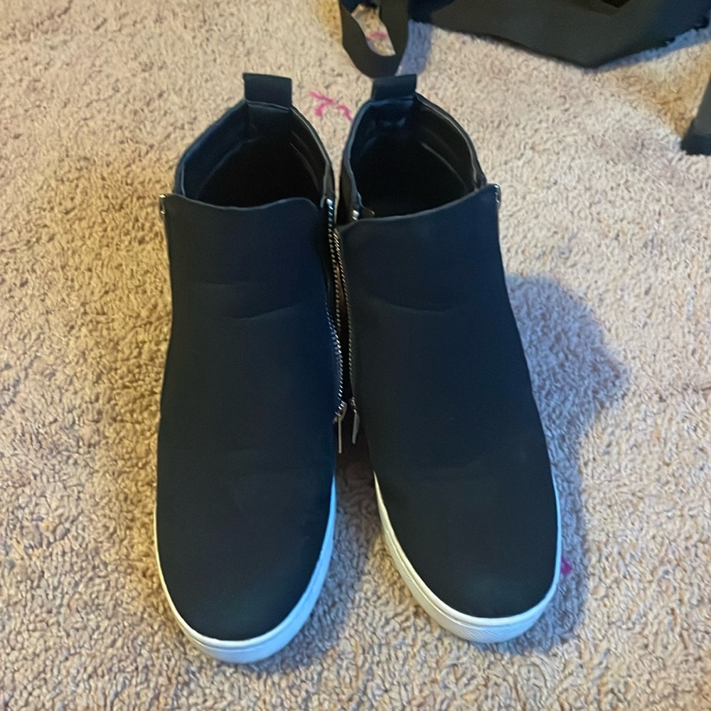 Black wedged ankle boots. Size 6.